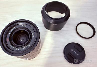 Lente Sony 24mm 1.8 Aps-C (SEL24F18Z)