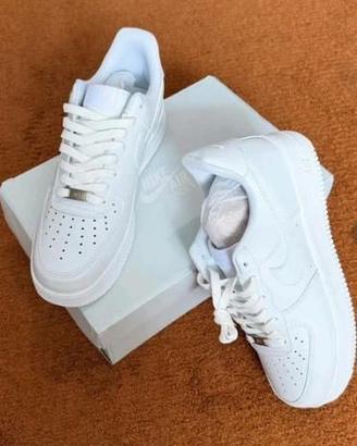Scarpe Nike AF1 44 Bianche Uomo Nuove