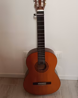 chitarra  Yamaha C40