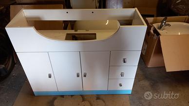 Mobile lavabo con ante e cassetti