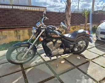 Honda Shadow 600 Custom  da vetrina