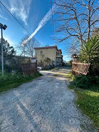 Grazioso appartamento al piano rialzato