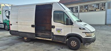 IVECO 35S13 CON SPONDA CARICATRICE