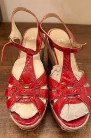 Sandali con Zeppa JFK in Vernice Rossa