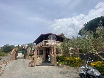 VILLA SINGOLA A TORRE DEL GRECO