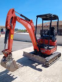 Kubota U17 anno 2020 a floridia