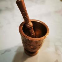 antico mortaio di bronzo