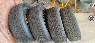 4 gomme invernali con cerchione 195/55 R16 87H