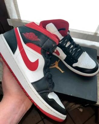 Jordan 1 Mid Gym Red
