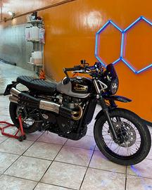 Triumph Scrambler 900 anno 2025, Icon Edition