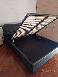 Letto matrimoniale con contenitore ecopelle nero