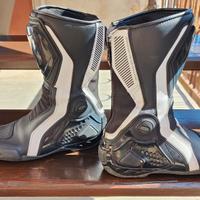 stivali moto Dainese