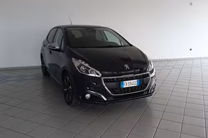 Peugeot 208 PureTech 82 Stop&Start 5 porte Signatu