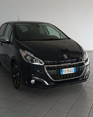 Peugeot 208 PureTech 82 Stop&Start 5 porte Signatu