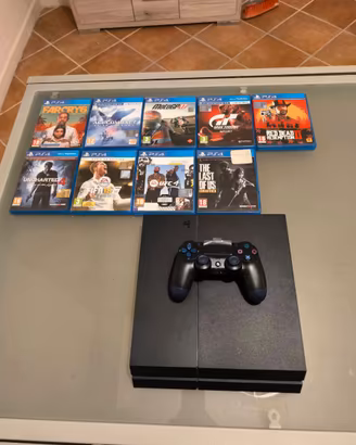 PlayStation 4 1Tb più 9 giochi