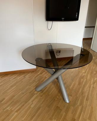 Tavolo moderno