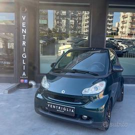 SMART - Fortwo - 800 BRITISH GREEN coupé passion c
