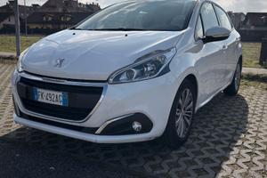 Peugeot 208 1.2 GPL (impianto originale di c