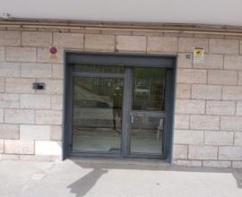 Ufficio fronte strada