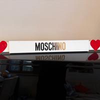 Insegna MOSCHINO