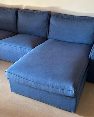 Divano blu Ikea Kivik