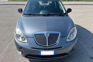 Lancia Ypsilon 2011