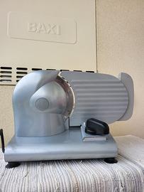 Affettatrice per uso domestico