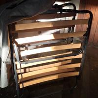 Letto pieghevole con ruote salvaspazio 