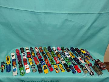 HOT WEELS 67 MODELLINI DA COLLEZIONE, PERFETTI