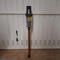 DYSON V10 difettoso + accessori