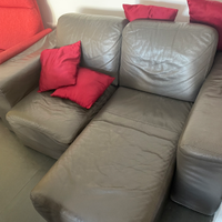 Divano in vera pelle 2/3 posti
