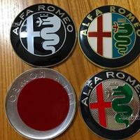 Coppia stemmi fregi alfa romeo