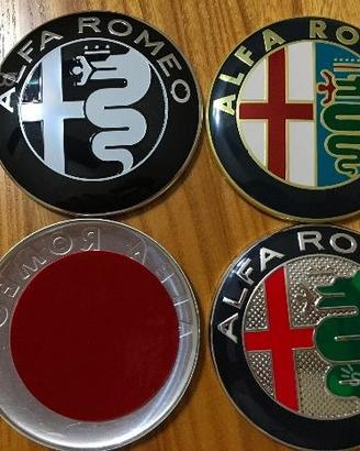 Coppia stemmi fregi alfa romeo