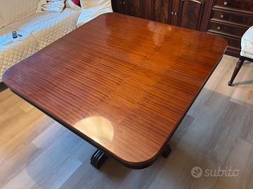 TAVOLO CON SEDIE VINTAGE