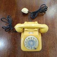 telefono vintage anni 60 giallo