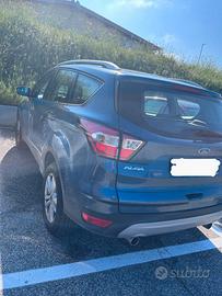 FORD KUGA 1,5 BENZINA