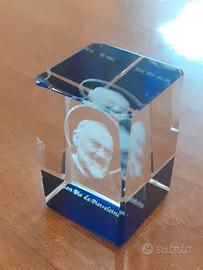 Padre Pio in parallelepipedo di vetro