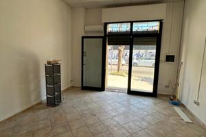 Locale commerciale in via Sardegna
