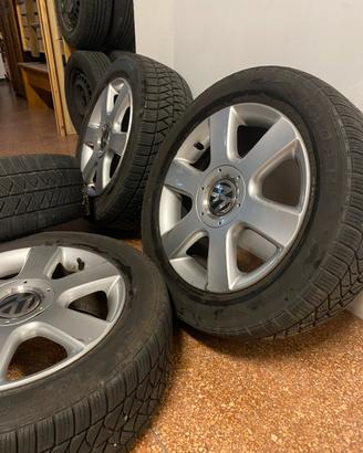 Cerchioni e gomme invernali per touran