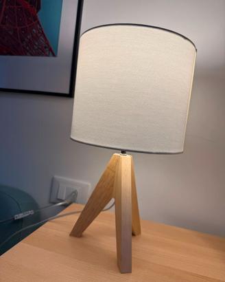 Lampada da tavolo stile nordico in legno – moderna