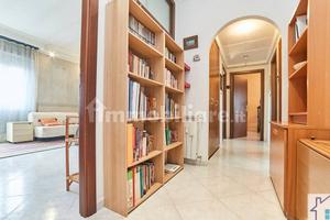 PRIVATO vende trilocale vicino metro C