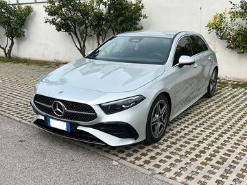Mercedes-Benz Classe A 180d Premium AMG 30.000 KM