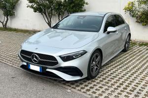 Mercedes-Benz Classe A 180d Premium AMG 30.000 KM