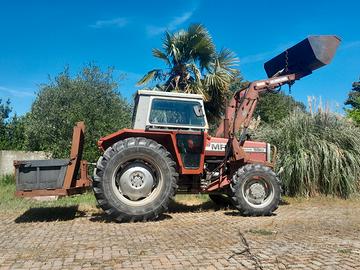 trattore massay ferguson 590 con sollevatore 