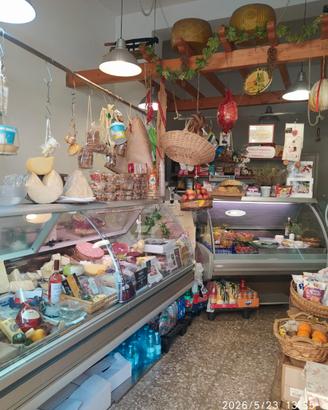 Rivendita alimentari e prodotti caseari