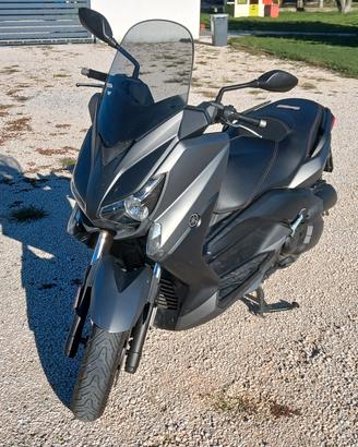 Scooter Yamaha X-max 125 pat. B