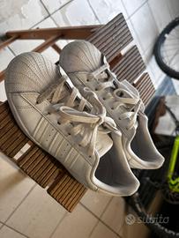 Scarpe adidad superstar