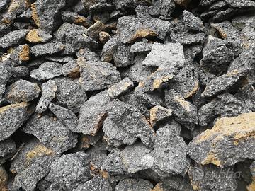 SCAGLIE DI PIETRA LAVICA NATURALE 