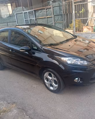 Ford Fiesta 1.4 TDCi 70CV 5 porte Titanium