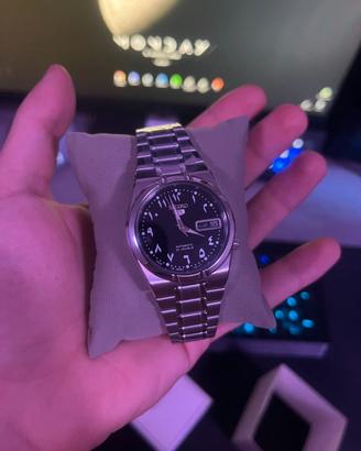 Seiko 5 Arabic Dial 34mm - REF. SNK063J5
